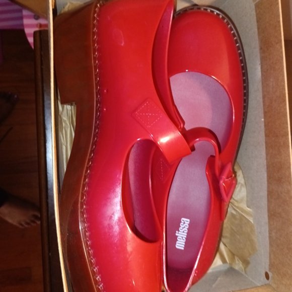 Red - Picture 2 of 4